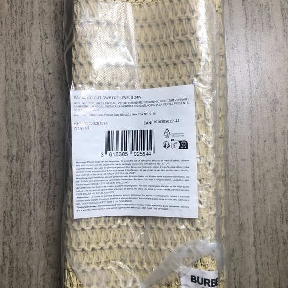 Burberry Goddess Perfume Tote Beach Bag - Picture 2 of 7